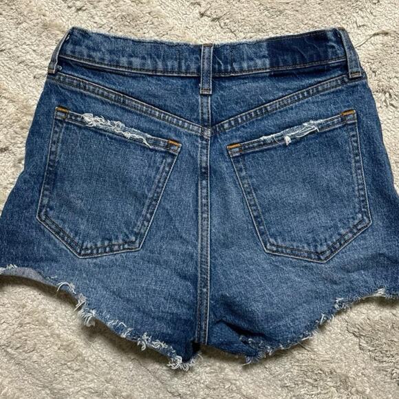 Abercrombie & Fitch Women's High Rise Mom Short - Picture 4 of 4